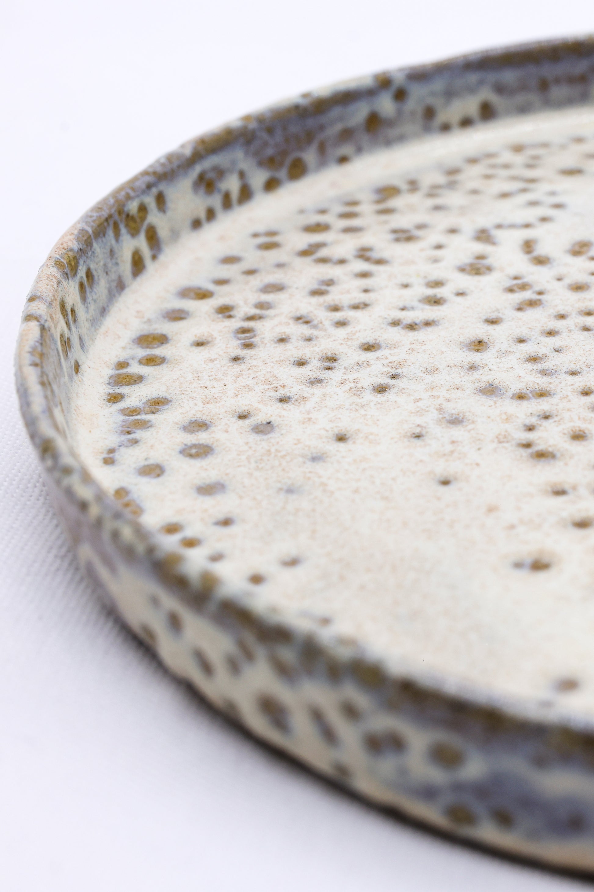23cm Dotted White Stoneware Handmade Ceramic Dinner Plate