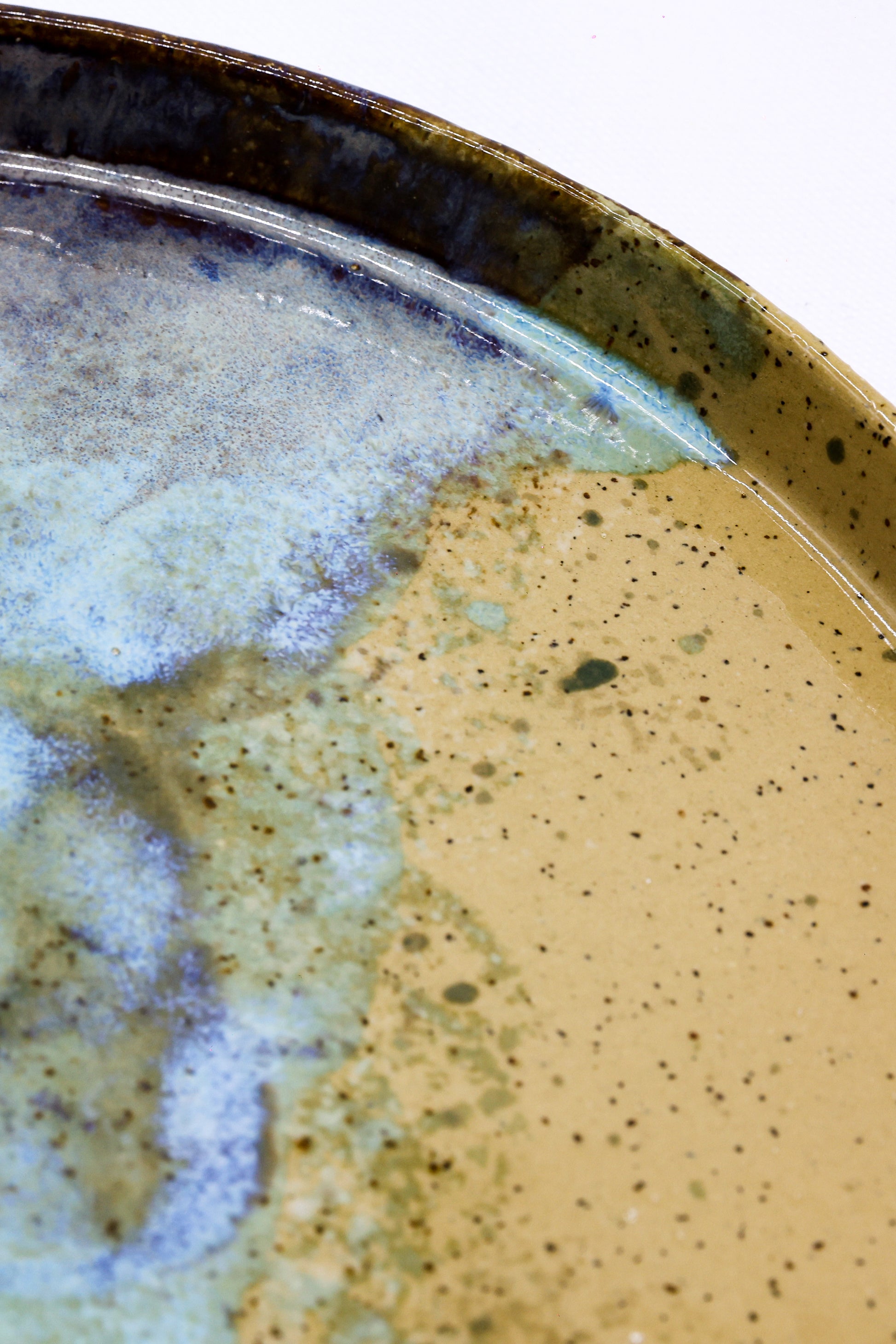 23cm Green Stoneware Handmade Ceramic Dinner Plate